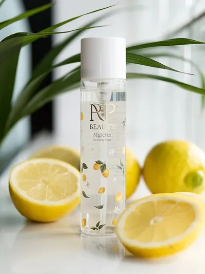Roger Publishing (RP Beauty) Odświeżająca mgiełka do twarzy i ciała