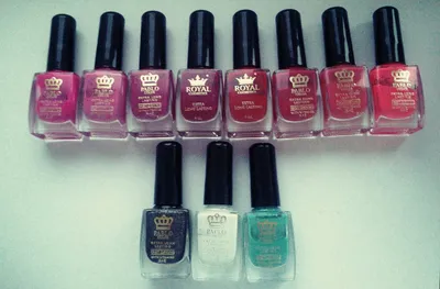 Pablo Color Extra Long Lasting, Fast Drying Nail Enamel  with Vitamins A + E (Lakier do paznokci)