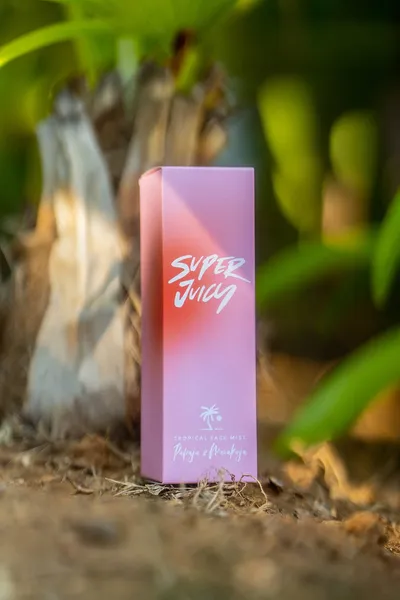Krem De La Krem Super Juicy Tripical Face Mist (Nawilżająca esencja w mgiełce)