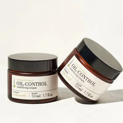 Phenomé Oil-Control Mattifying Cream (Nawilżająco - matujący krem do skóry mieszanej i tłustej)