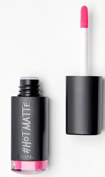 Bershka #hotmatte, Ultra Matte Liquid Lipstick (Ultra matowa szminka w płynie)