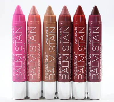 Wet n Wild Megaslicks Balm Stain, Moisturizing Lip Color (Nawilżająca szminka do ust w kredce)