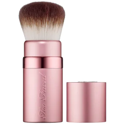 Too Faced Kabuki Brush (Wysuwany pędzel)