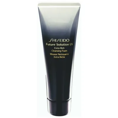 Shiseido Future Solution LX, Extra Rich Cleansing Foam (Bogata pianka do oczyszczania twarzy.)