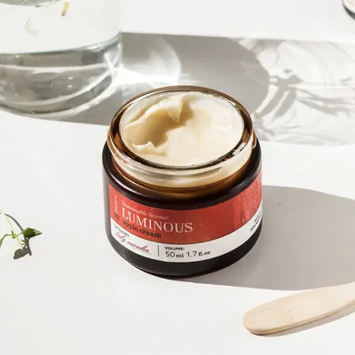 Phenomé Luminous Apple Cream (Rozświetlający krem jabłkowy na dzień)