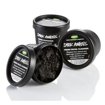 Lush Dark Angels (Pasta peelingująca do twarzy)