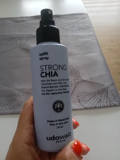 Udo Walz Strong Chia Uplift Spray (Stylizujący spray do włosów dodający objętości)