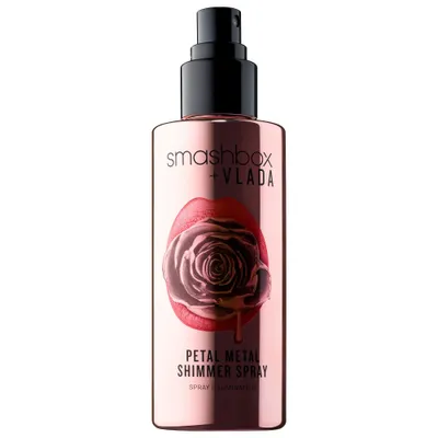 Smashbox Smashbox x Vlada, Petal Metal Shimmer Spray (Spray utrwalająco-rozświetlający do twarzy i ciała)