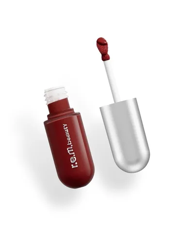 R.E.M. Beauty by Ariana Grande On Your Collar Liquid Lipstick (Pomadka do ust w płynie)