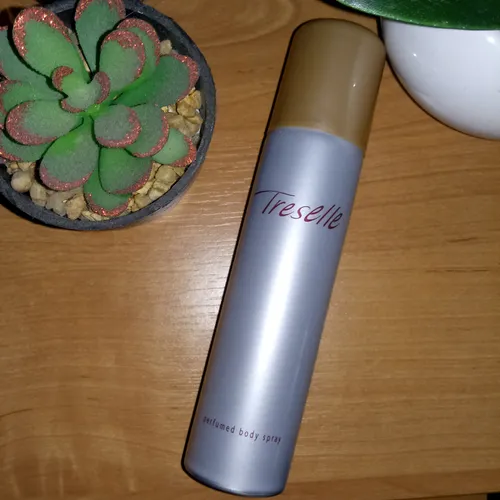 Avon Treselle, Perfumed Body Spray (Dezodorant perfumowany) - 2