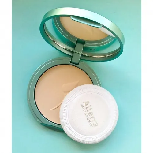 Alterra Kompaktpuder mit Bio-granatapfelextrakt (Puder kompaktowy z ekstraktem z granatu bio)