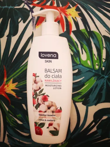 Lovena Skin, Nawilżający balsam do ciała z bawełną i żurawiną - 1