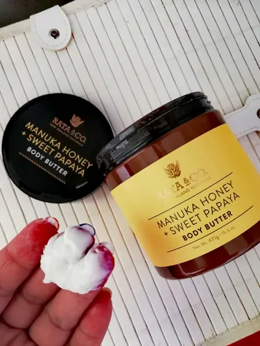 Rata & Co. Body Butter Manuka Honey + Sweet Papaya (Masło do ciała ` Miód Manuka i słodka papaja`)