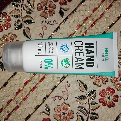 Hello Sensitive Hand Cream (Krem do rąk) - 1