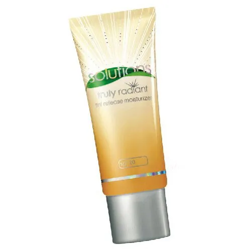 Avon Solutions, Truly Radiant VIP Tint Release Moisturizer (Krem koloryzująco - nawilżający)