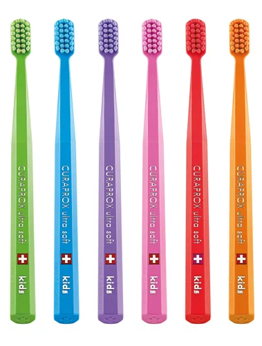 Curaprox Kids, Ultra Soft Toothbrush (Szczoteczka do zębów) - 1