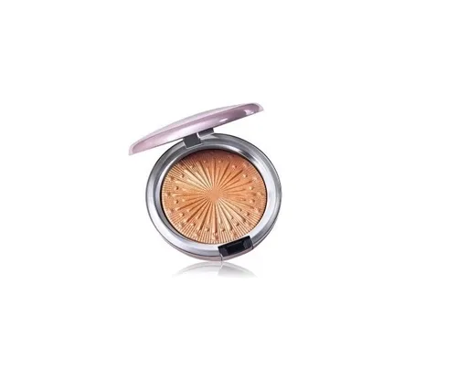 M.A.C. Holiday Colour, Frosted Fireworks Highlighter (Rozświetlacz) - 2
