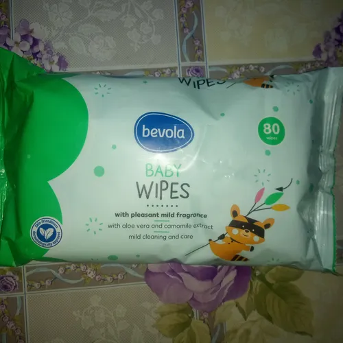 Bevola Baby Wipes with Aloe Vera and Camomile Extract (Chusteczki nawilżane z ekstraktem z aloesu i rumianku)