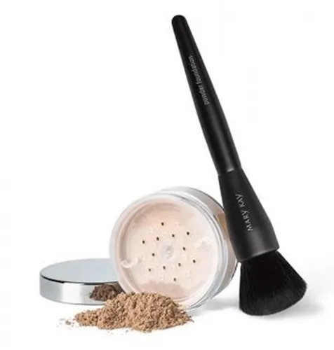 Mary Kay Mineral Foundation Brush (Pędzel do podkładu mineralnego z włosia syntetycznego)