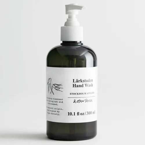 & Other Stories Stockholm Atelier, Larkstaden Hand Wash with Almond (Wegański żel do mycia rąk o zapachu migdałów)