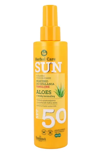 Herbal Care Sun, Roślinne wodoodporne mleczko do opalania familijne SPF 50 "Aloes z wodą termalną"