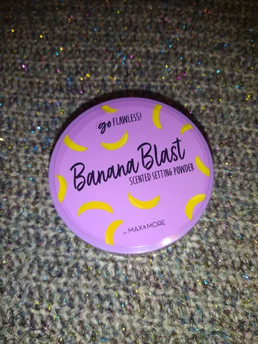 Max & More Banana Blast Go Flawless! Scented Setting Powder (Puder bananowy matujący)