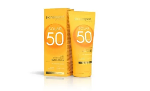 Apteka dr. Max Skin Expert by Dr.Max, Solar Sun Lotion SPF 50 (Nawilżające mleczko do opalania)
