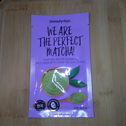 The Beauty Dept. We are the Perfect Matcha! Puryfying and Rejuvenationg Sheet Mask with Green Tea Leaf Extract (Oczyszczająco-odmładzająca maska ​​w płachcie z ekstraktem z liści zielonej herbaty)