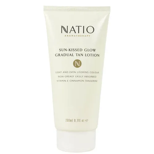 Natio Sun-Kissed Glow Gradual Tan Lotion (Krem samoopalający)