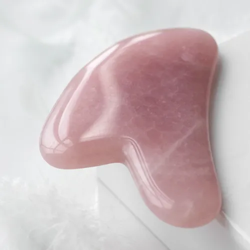Fluff Gua Sha Plate (Kamień do masażu twarzy różowy kwarc)