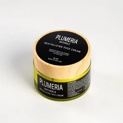 Plumeria Naturals Revitalizing Face Cream (Rewitalizujący krem do twarzy)