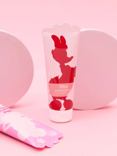 Sinsay Sinsay x Disney, Strawberry & Cream,  Body Lotion (Jogurtowa truskawka, Balsam do ciała)