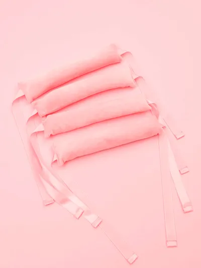 Sinsay Be Mine, Heatless Hair Rollers (Welurowe wałki do włosów z wiązaniem)