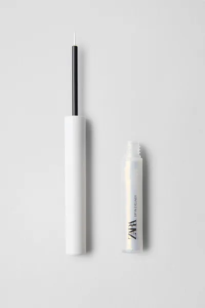 Zara Dip In Eyeliner (Ultracienki eyeliner w płynie)