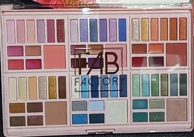 Fab Factory Artist Dream, Luxery Make-up Palette (Paleta do makijażu twarzy i oczu)