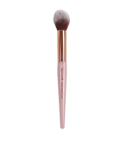 Donegal Mineral Pink, Highlight Brush (Pędzel do rozświetlacza)