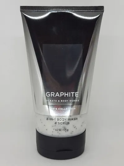 Bath & Body Works Graphite, 2-in-1 Body Scrub & Wash (2w1 peeling i żel pod prysznic z masłem shea i witaminą E)