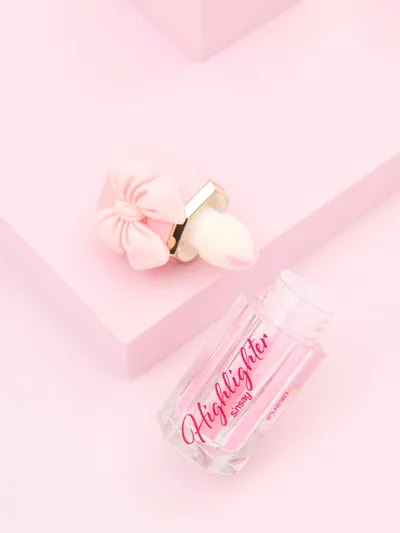Sinsay Heart Collection, Liquid Highlighter (Rozświetlacz w płynie)