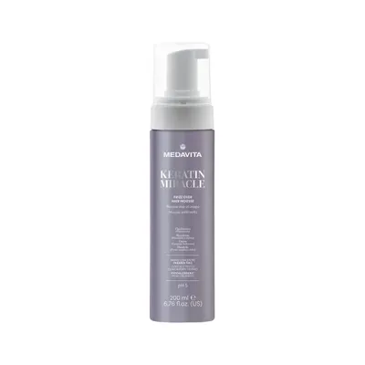 Medavita Keratin Miracle Frizz Over Hair Mousse (Pianka wygładzająca i zapobiegająca puszeniu)