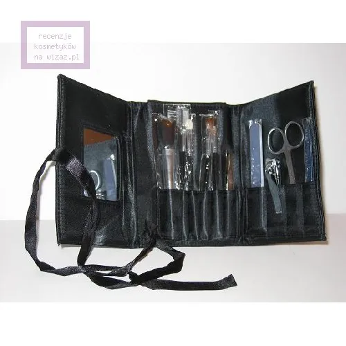 Avon Manicure and Makeup Set (Zestaw przyborów kosmetycznych)