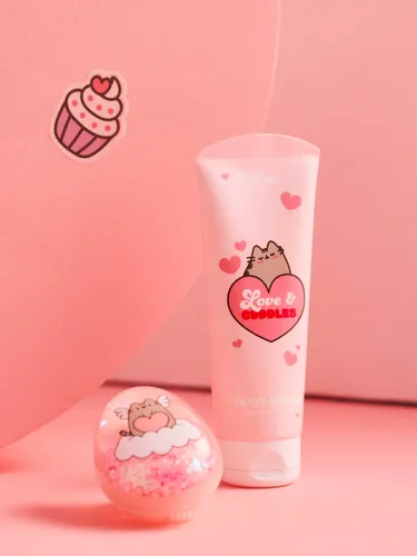 Sinsay Pusheen, Love & Cuddles Body Lotion (Balsam do ciała)