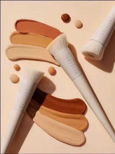 Sheglam Hydrating Foundation Blush (Pędzel do podkładu)