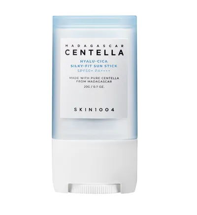 Skin1004 Madagascar Centella Hyalu-Cica,  Silky-Fit Sun Stick SPF 50+ PA++++ (Filtr w sztyfcie)