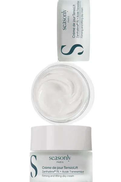 Seasonly Firming and Lifting Day Cream (Krem ujędrniająco-liftingujący do twarzy na dzień)