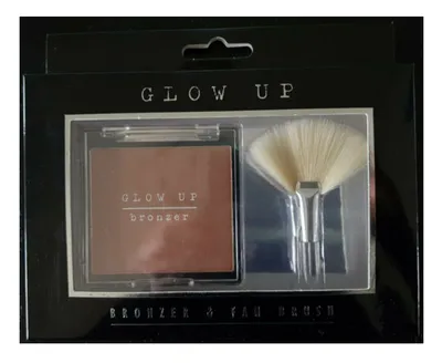 Glow Up Bronzer and Fan Brush (Bronzer do twarzy z pędzelkiem)