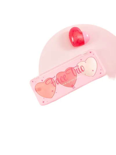 Sinsay Heart Collection, Face Trio (Paleta do makijażu twarzy)