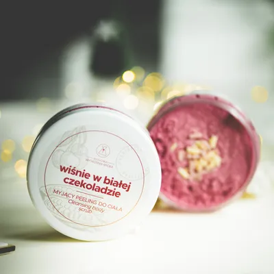 Bydgoska Wytwórnia Mydła Wiśnie w białej czekoladzie (Peeling myjący do ciała)