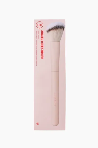 H&M Angled Cheek Brush, Nr F30 (Ukośny pędzel do policzków)