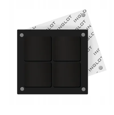 Inglot Freedom System,  Square  4 Palette (Kasetka na cztery cienie)