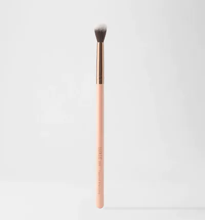 Luxie Rose Gold Tapered Blending Brush  229 (Pędzelek do cieni)